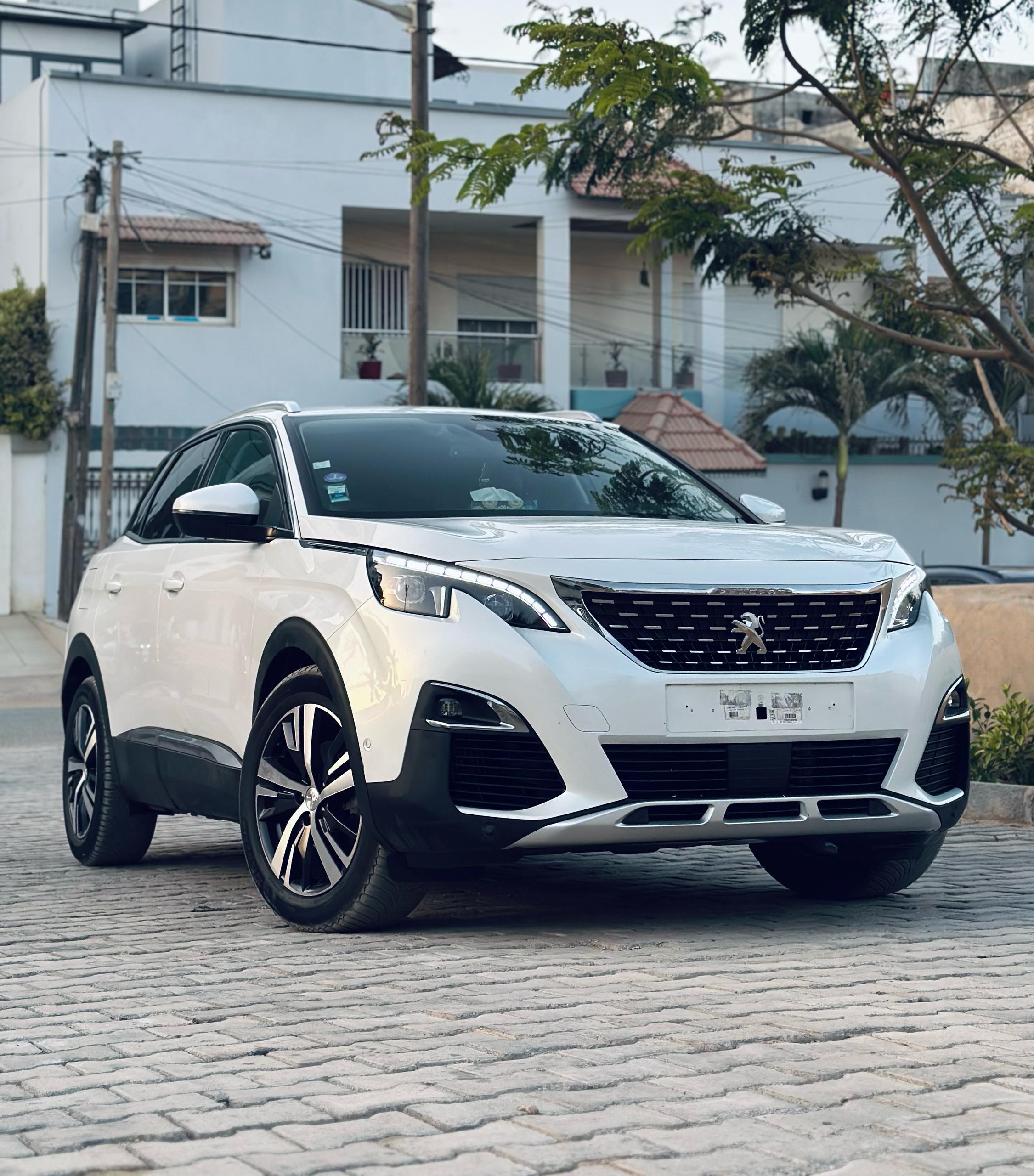 Peugeot 3008 2018 Essence Automatique - Full Options